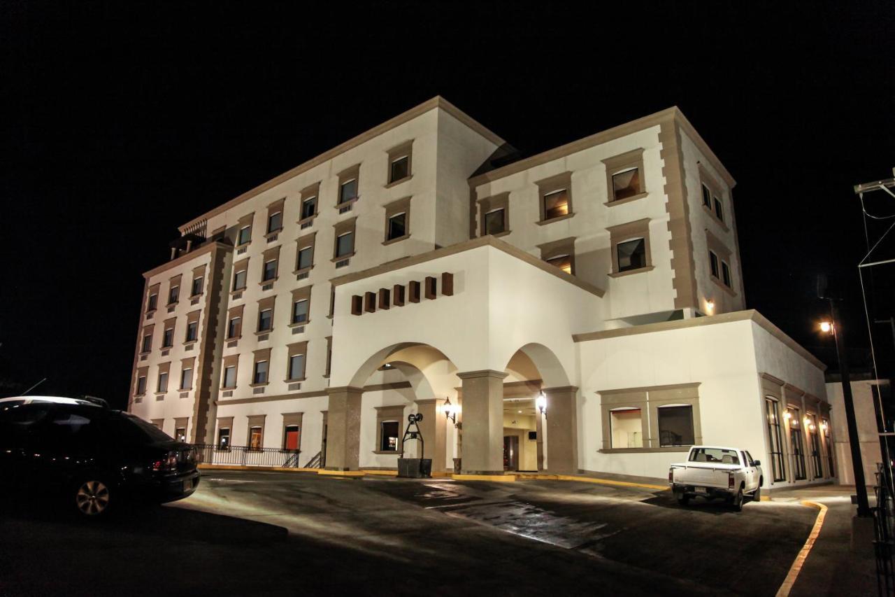 Best Western Plus La Mina Parral Екстериор снимка