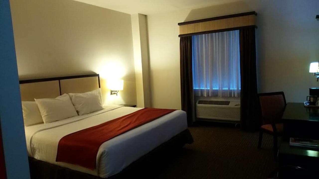 Best Western Plus La Mina Parral Екстериор снимка
